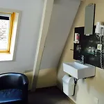 De