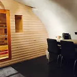 De 4*