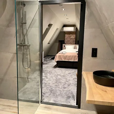 De Hotel 4*