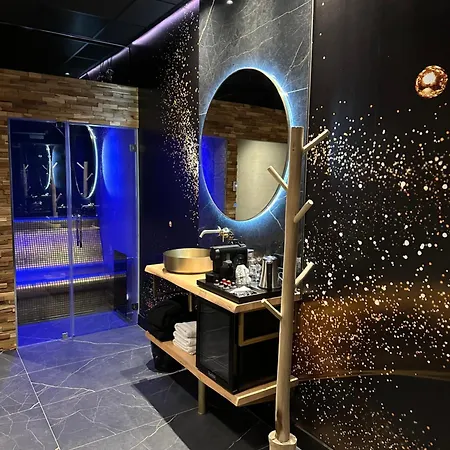 De Ξενοδοχείο 4*