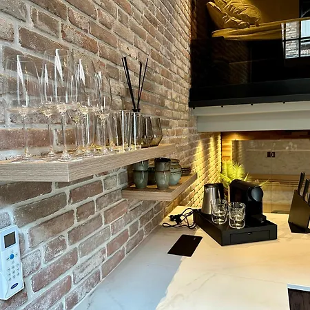 Hotel De 4*