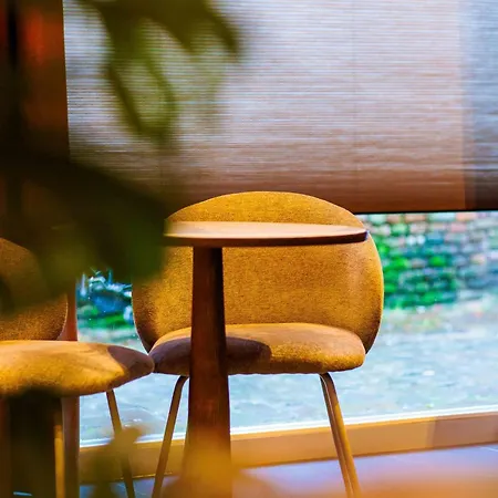 De