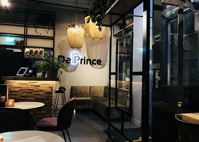 De 4* نايميخين