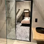 De Ξενοδοχείο 4*