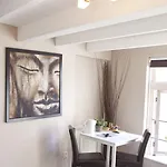 De