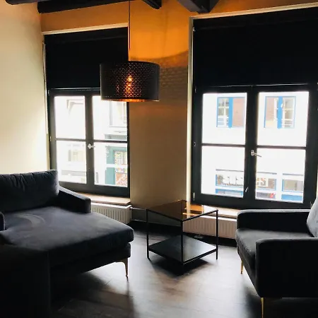 Hotel De 4*